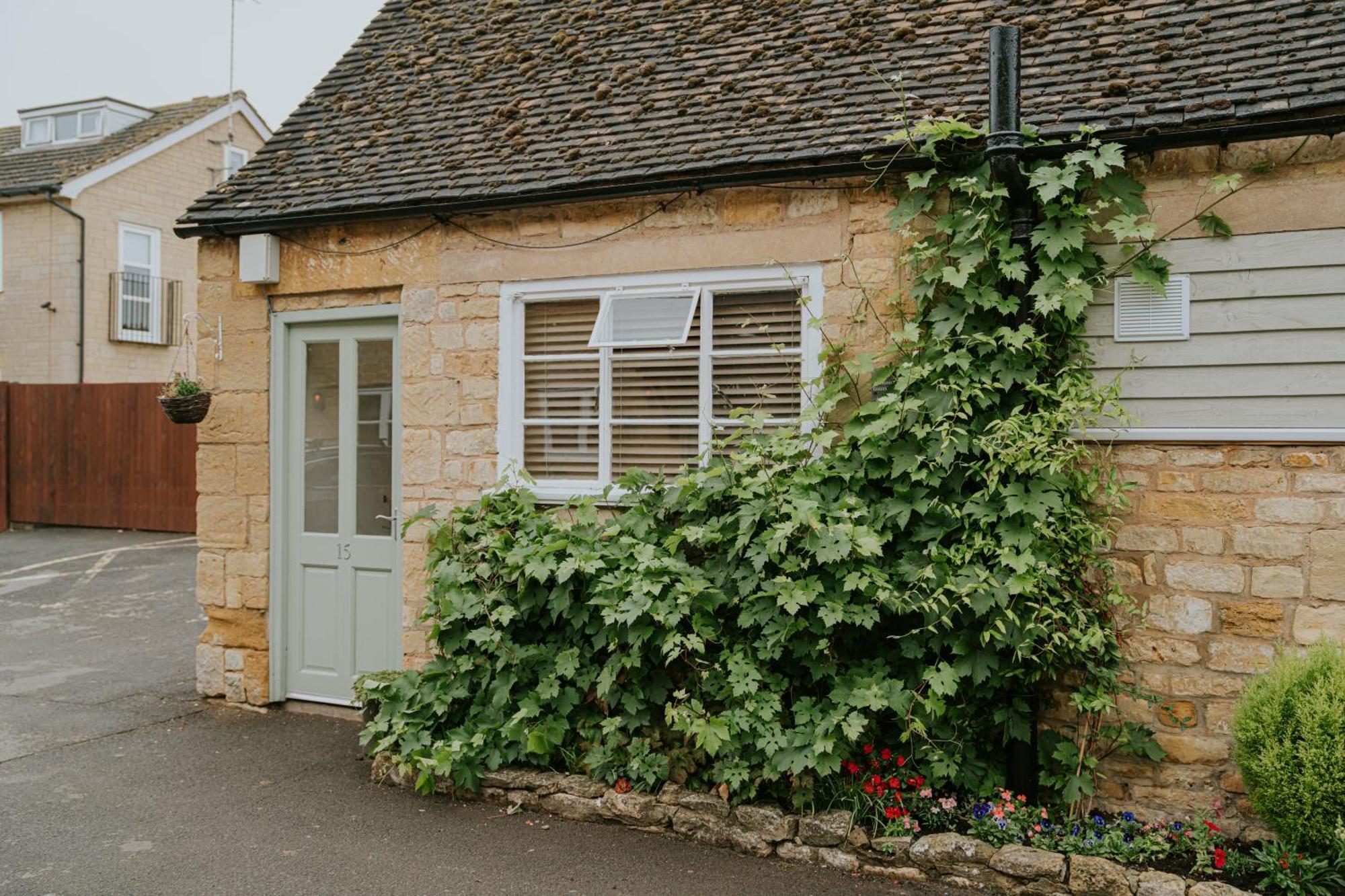 Redesdale Arms Hotel Moreton-in-Marsh Exterior photo